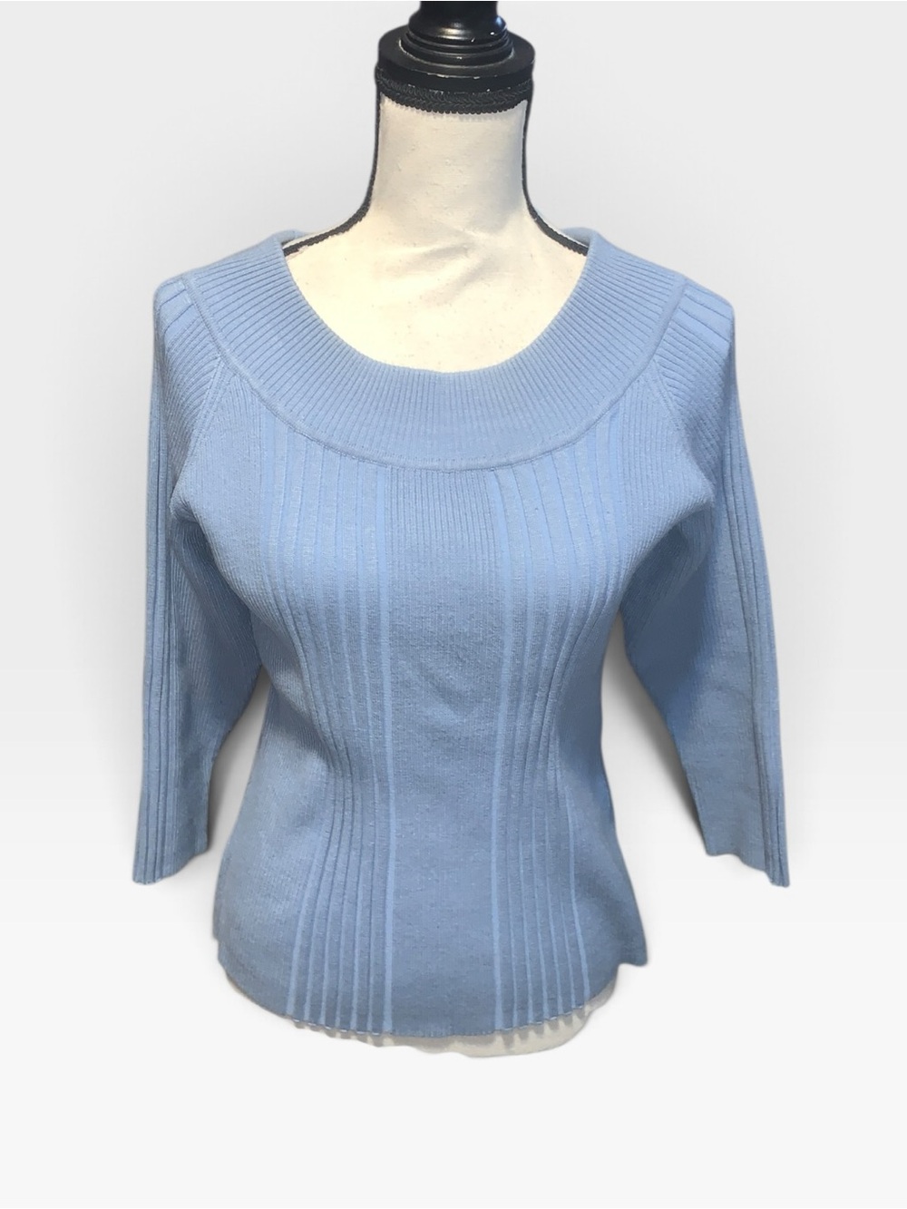 Carolyn Taylor Light Blue Ribbed 3/4 Sleeve Sweater